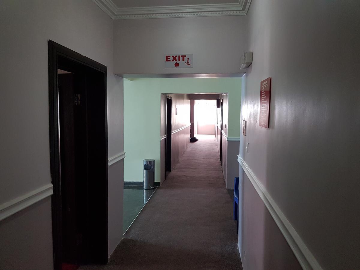 Marvel Hotel & Suites Kunkwaba Exterior foto